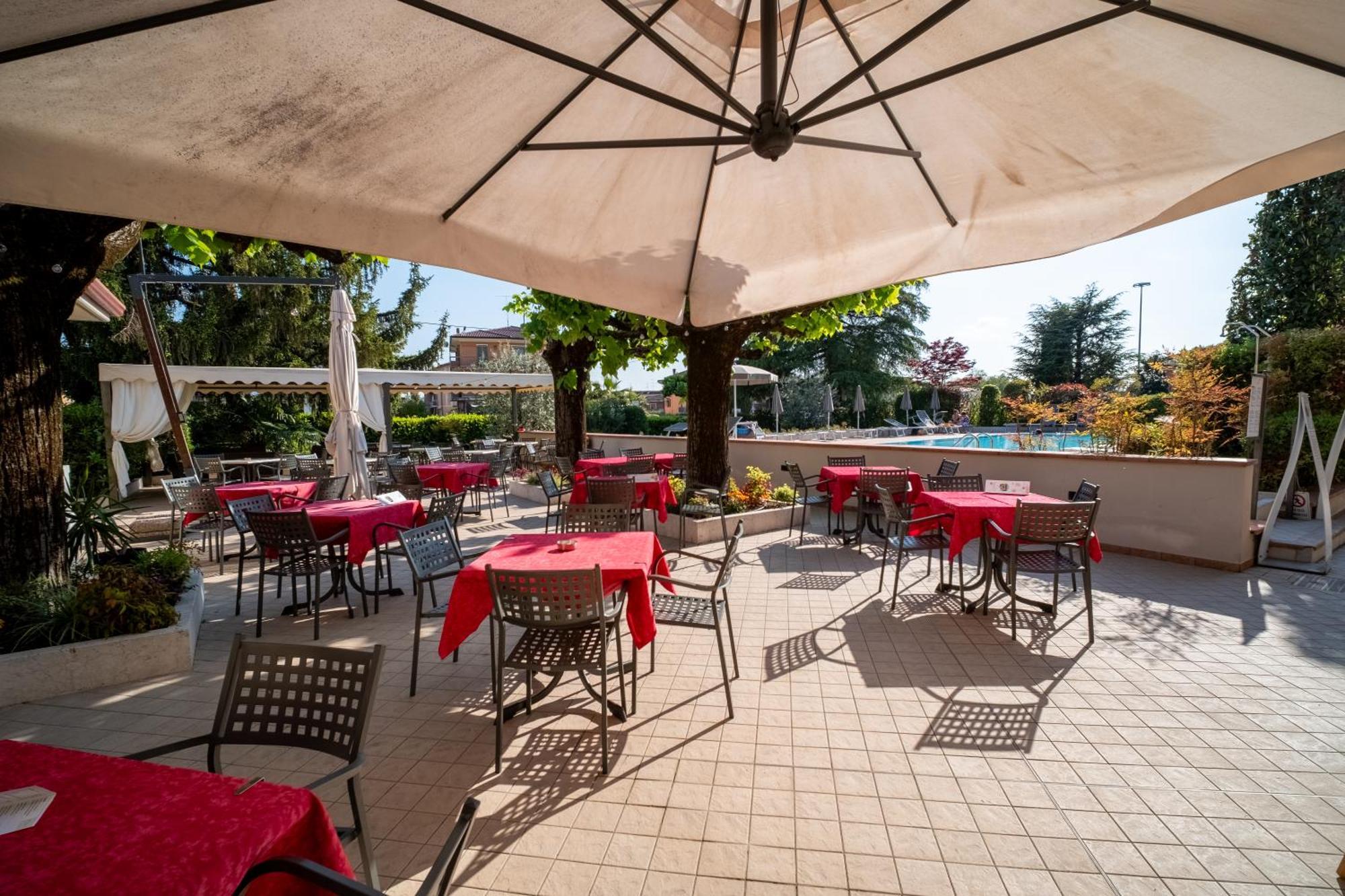 Gardenia Hotel 3*